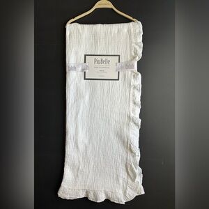 🎁PiuBelle Throw Blanket with Ruffle - 100% Cotton - White - Made in Portugal